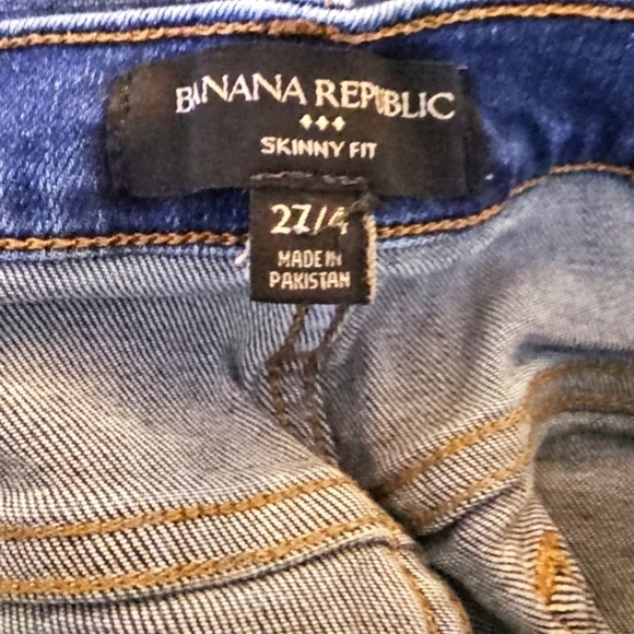 Banana Republic Skinny Fit Dark Wash Distressed Size 27/4 - Picture 5 of 10